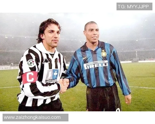 回顾足球历史传奇人物：那些闪耀过绿茵场的永恒经典老球星